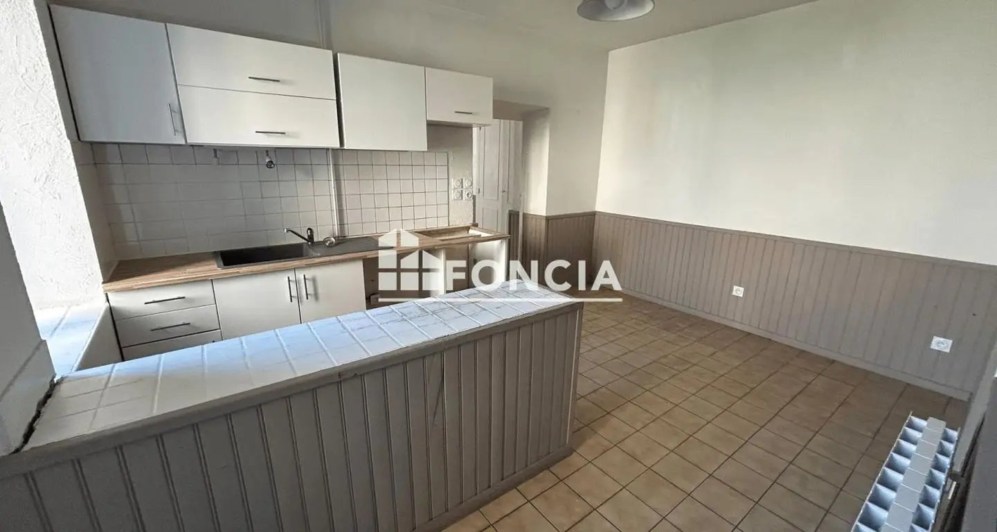 Appartement à louer, 76m², Miribel