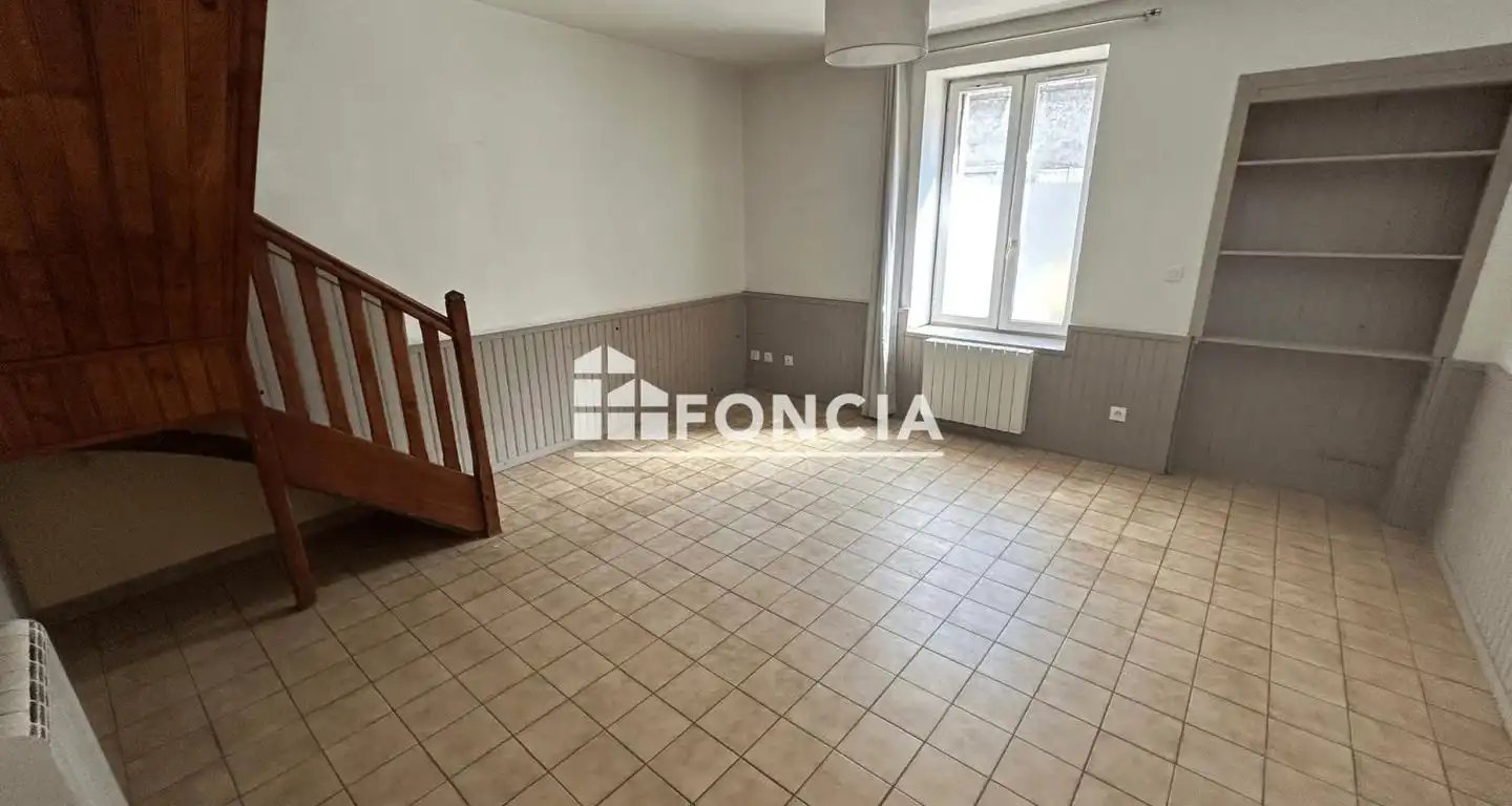 Appartement à louer, 76m², Miribel