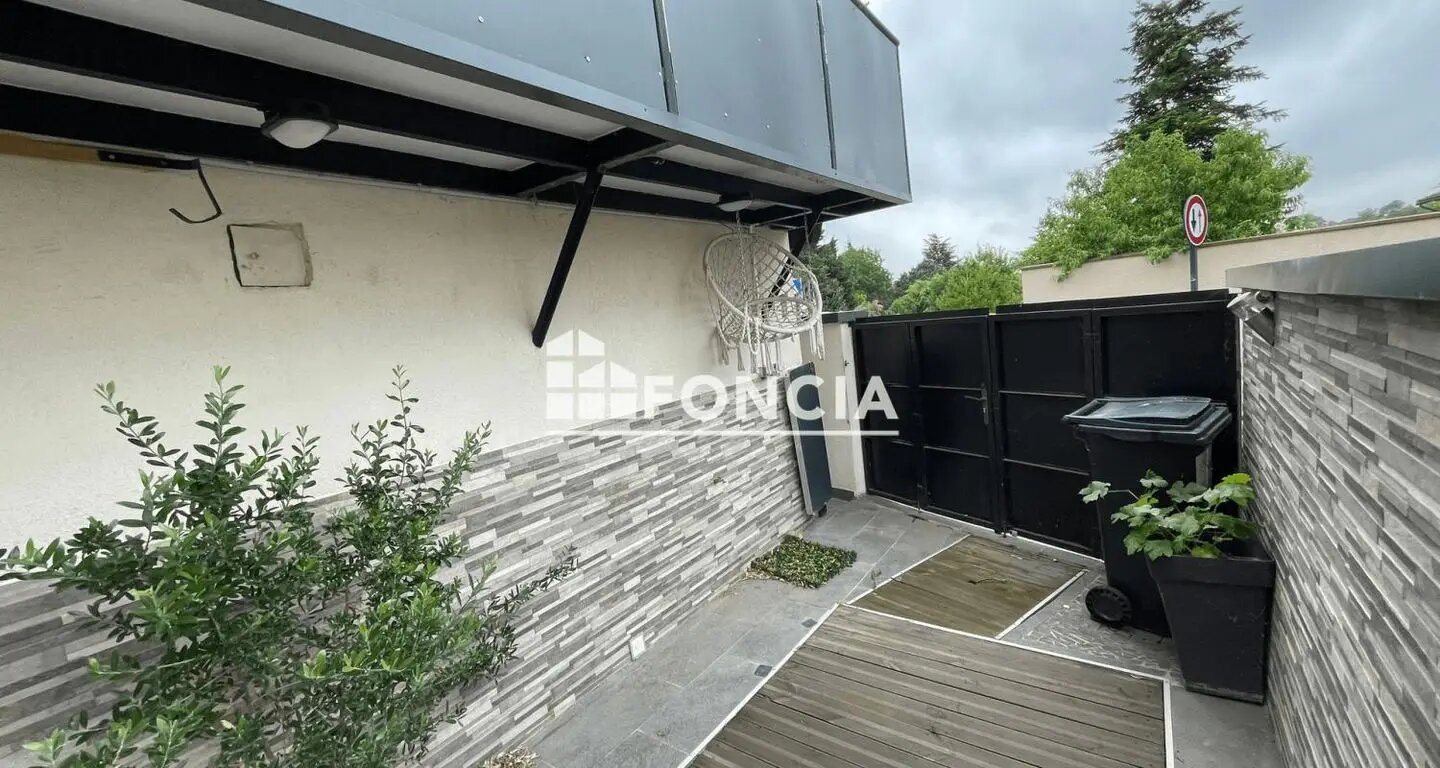 Maison à louer, 54m², Saint-Maurice-de-Gourdans