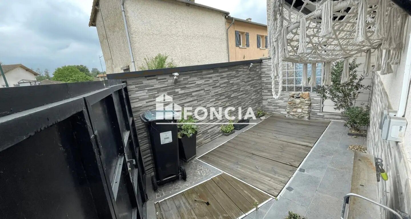 Maison à louer, 54m², Saint-Maurice-de-Gourdans