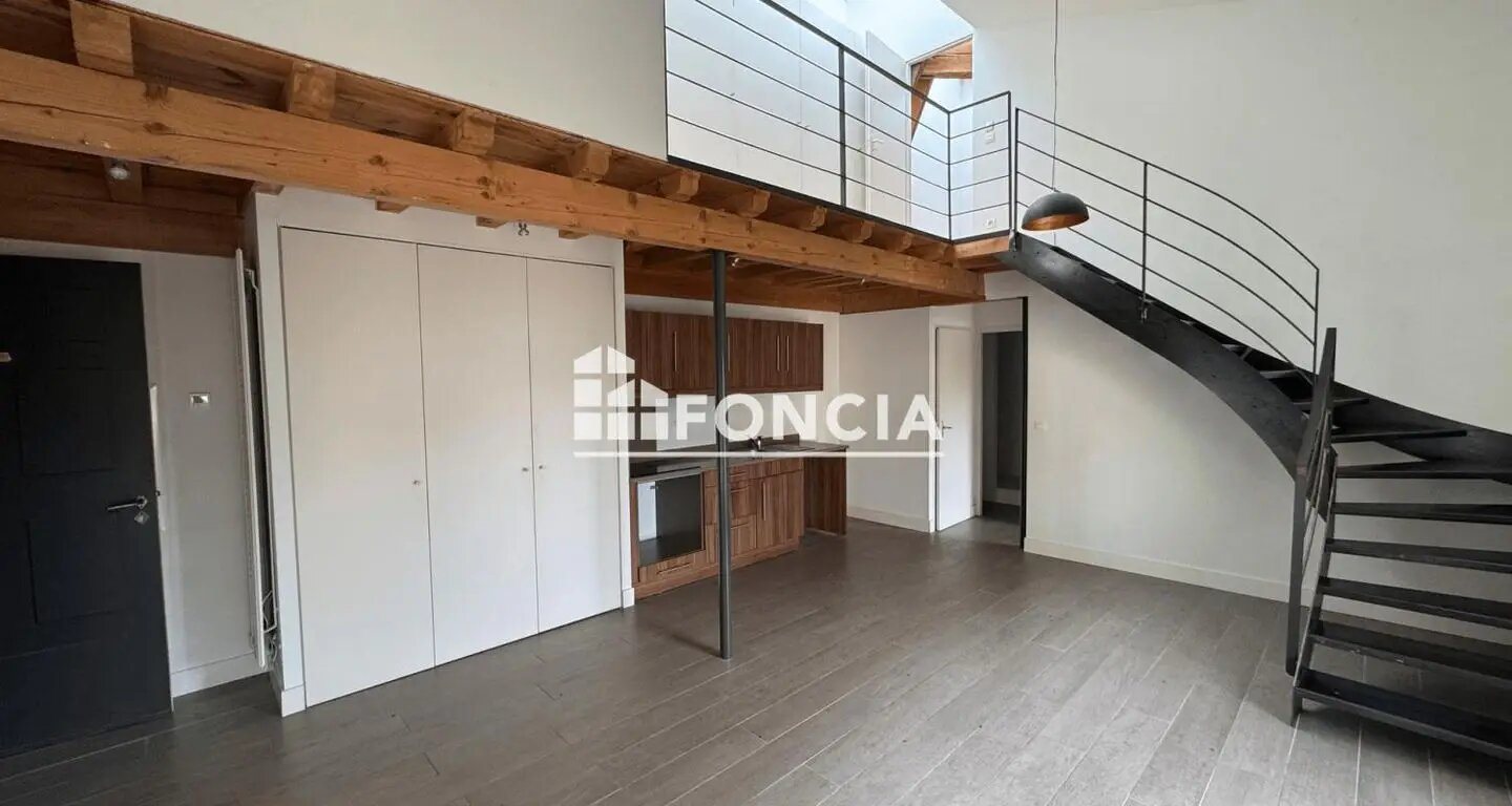 Appartement à louer, 55m², Millery