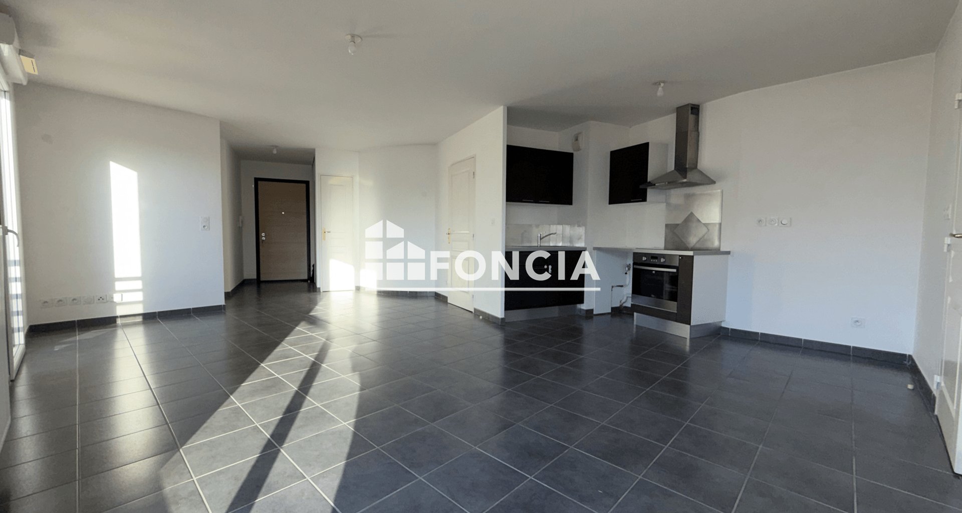 Appartement à louer, 70m², Vénissieux