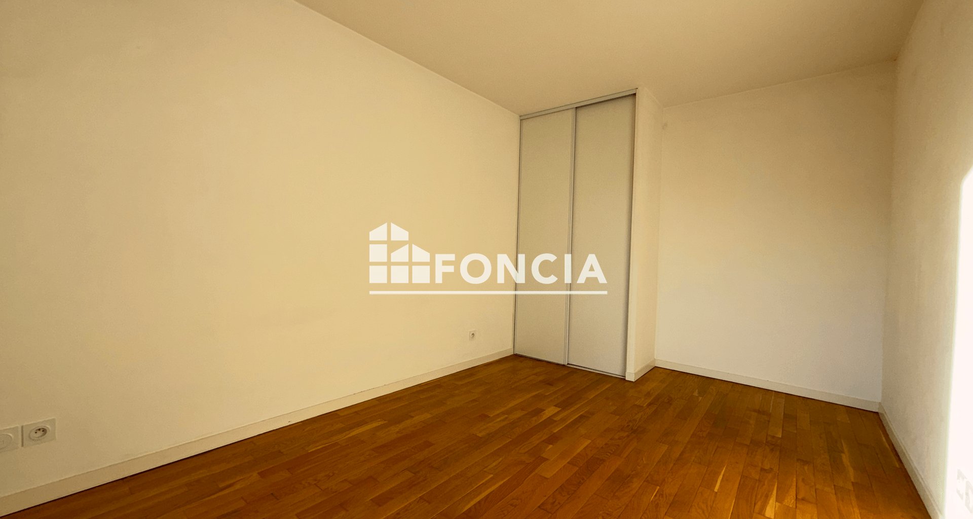 Appartement à louer, 70m², Vénissieux