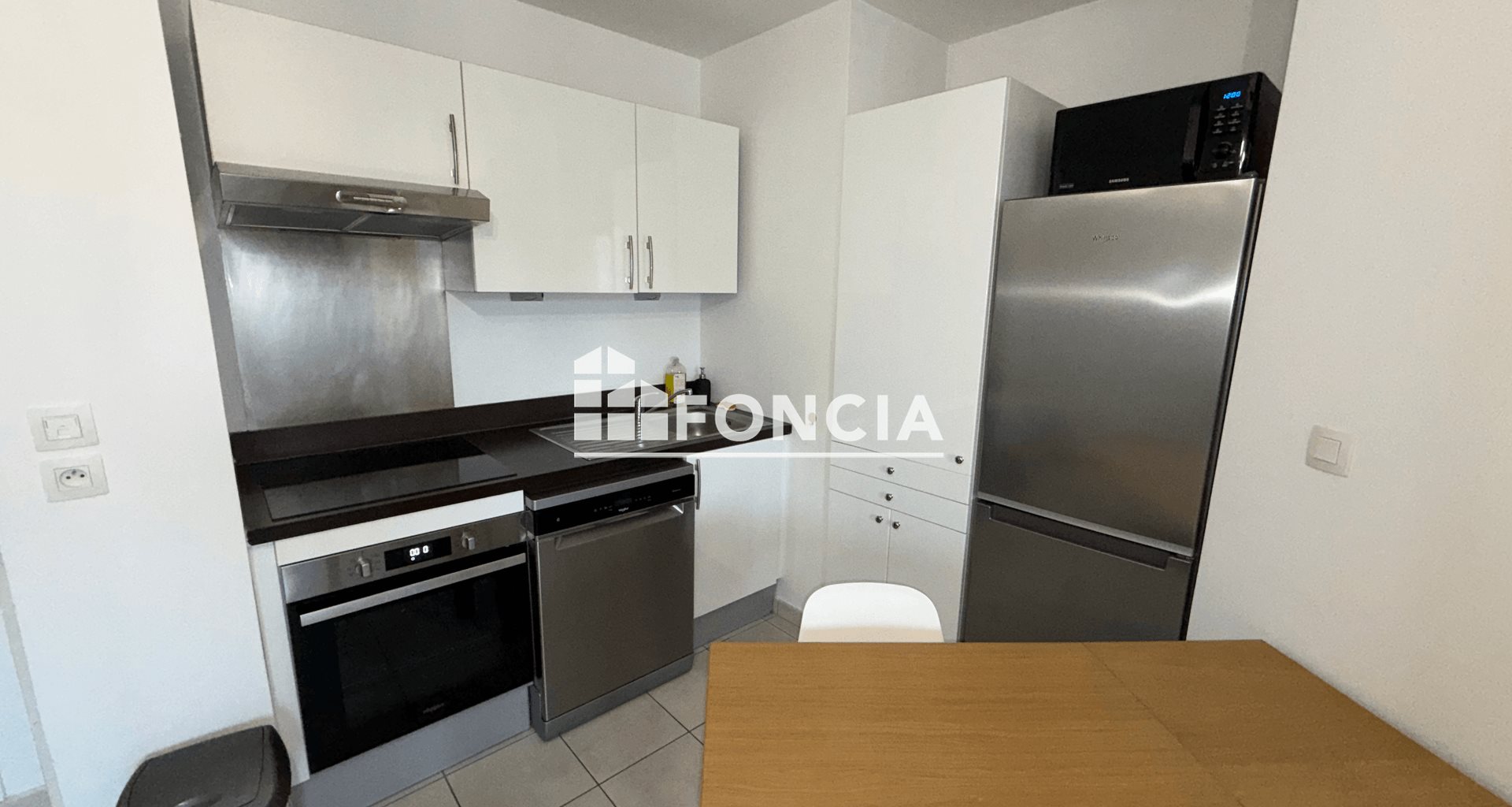 Appartement à louer, 34m², Vénissieux