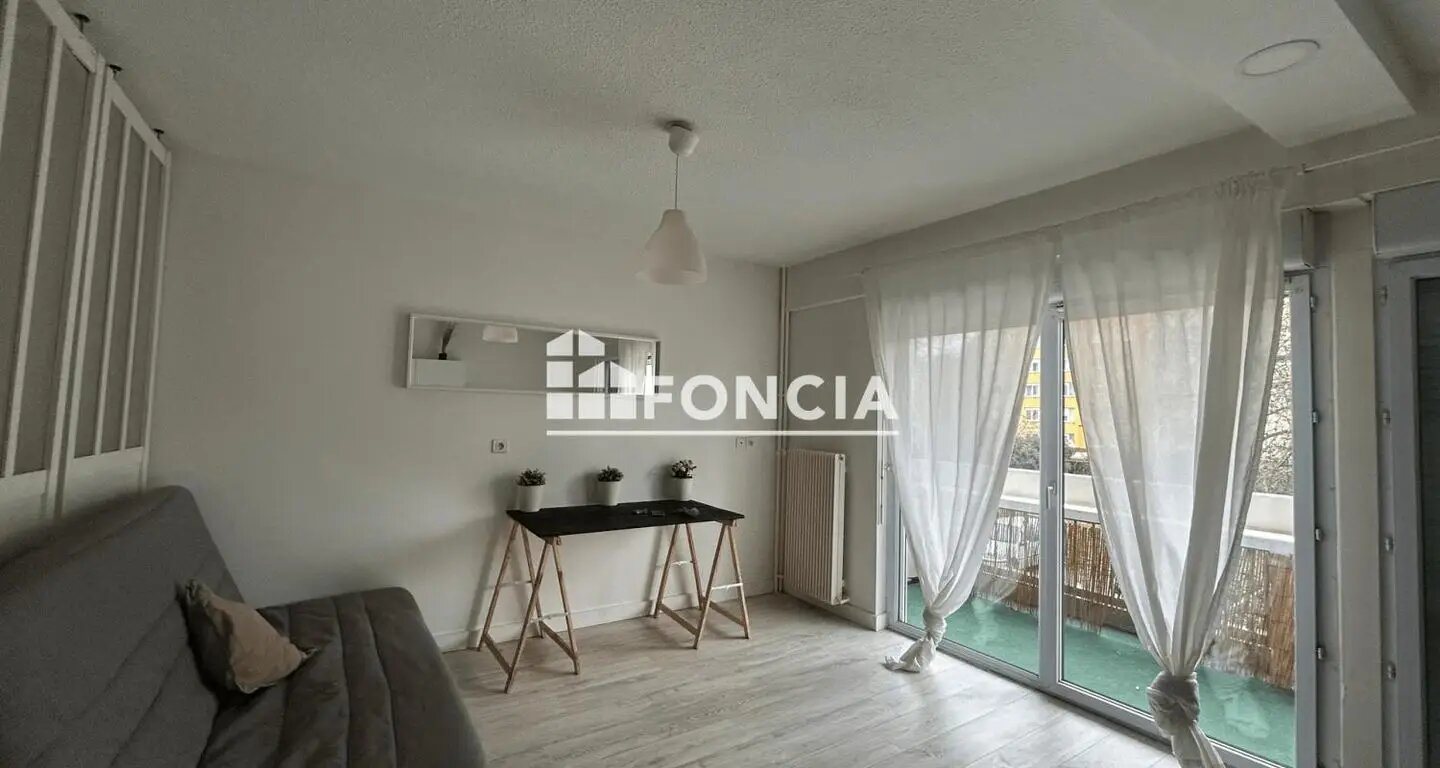 Appartement à louer, 29m², Mâcon