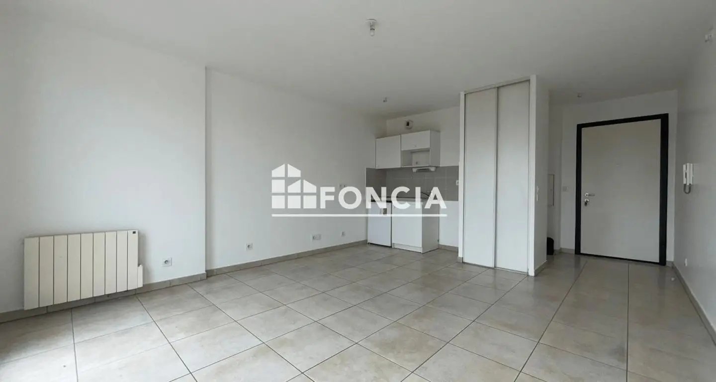Appartement à louer, 28m², Bron
