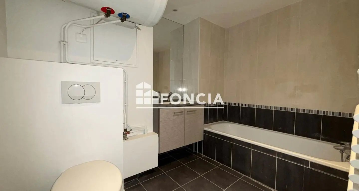 Appartement à louer, 28m², Bron