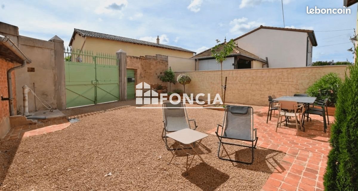 Maison à louer, 105m², Corcelles-en-Beaujolais