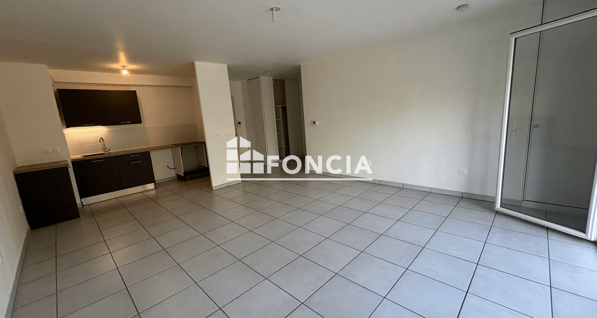 Appartement à louer, 70m², Belleville