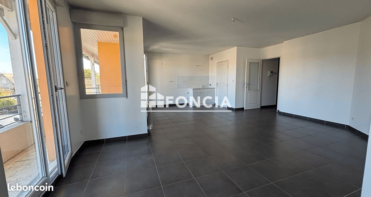 Appartement à louer, 75m², Quincieux