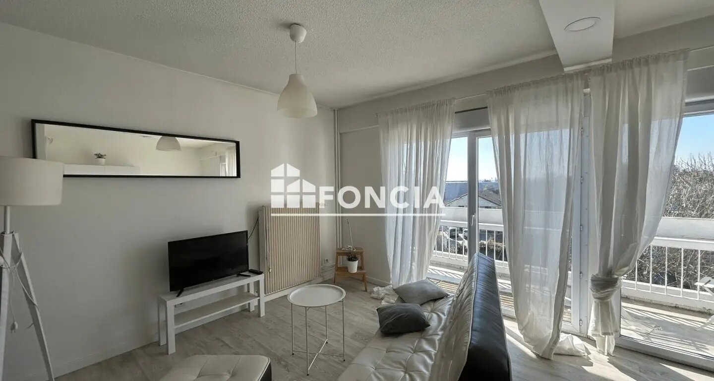 Appartement à louer, 30m², Mâcon
