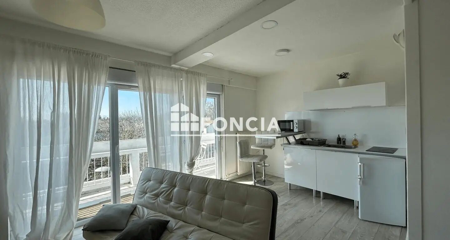 Appartement à louer, 30m², Mâcon