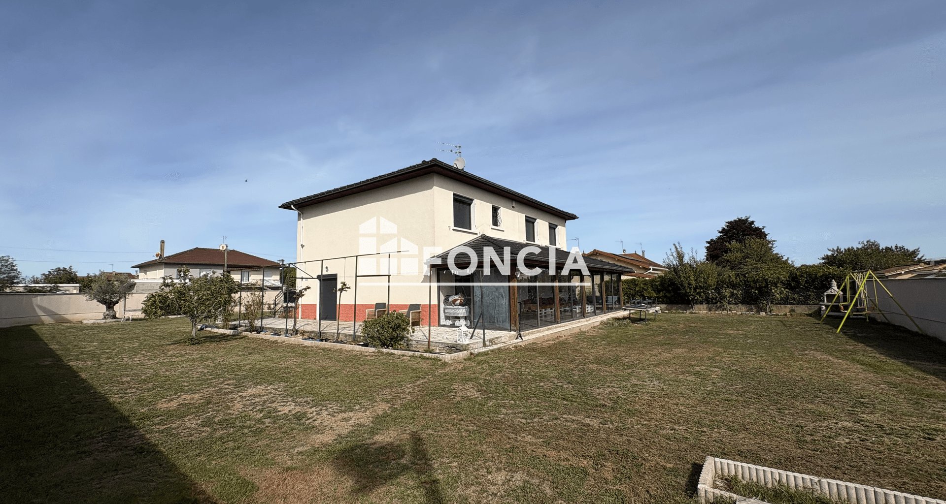 Maison à louer, 176m², Pusignan