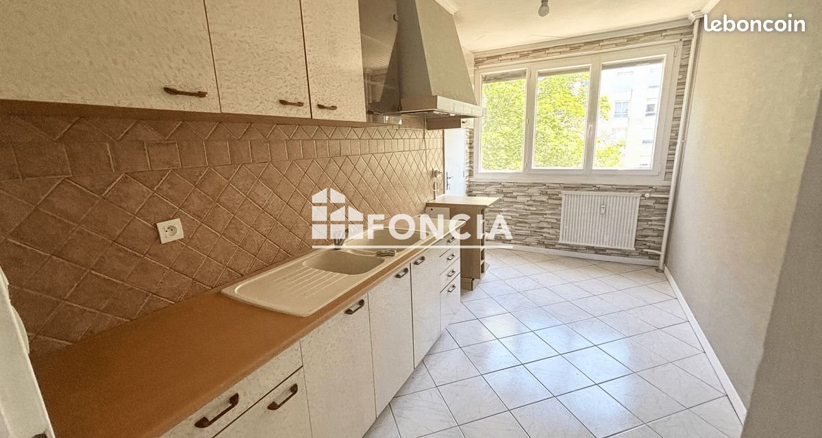 Appartement à louer, 65m², Valence