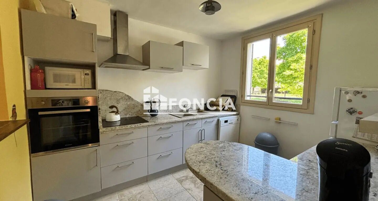 Maison à louer, 93m², Saint-Paul-Trois-Châteaux