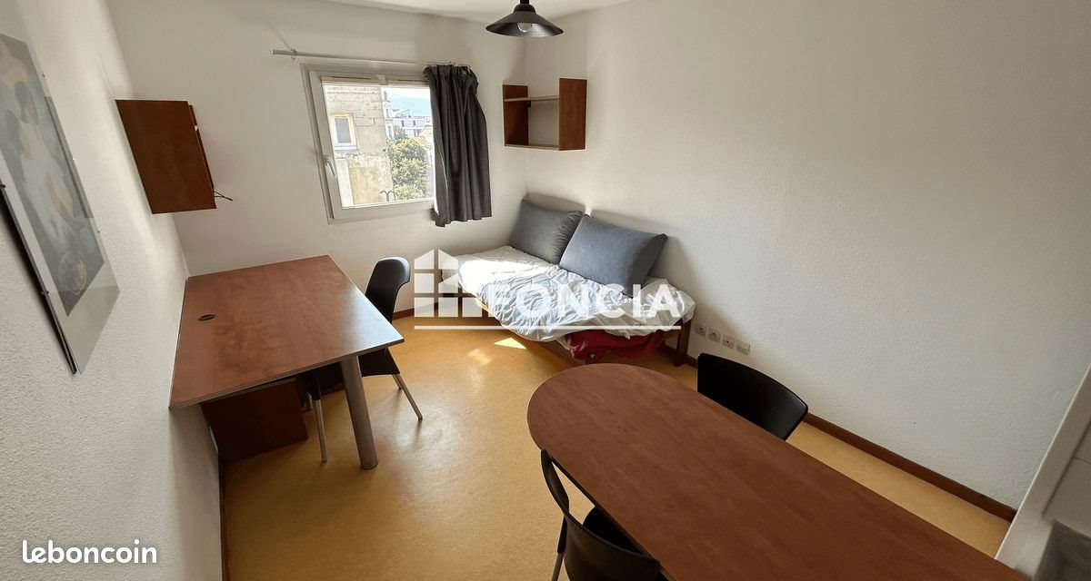Appartement à louer, 17m², Valence
