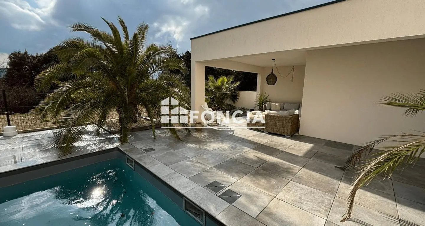 Maison à louer, 124m², Montboucher-sur-Jabron