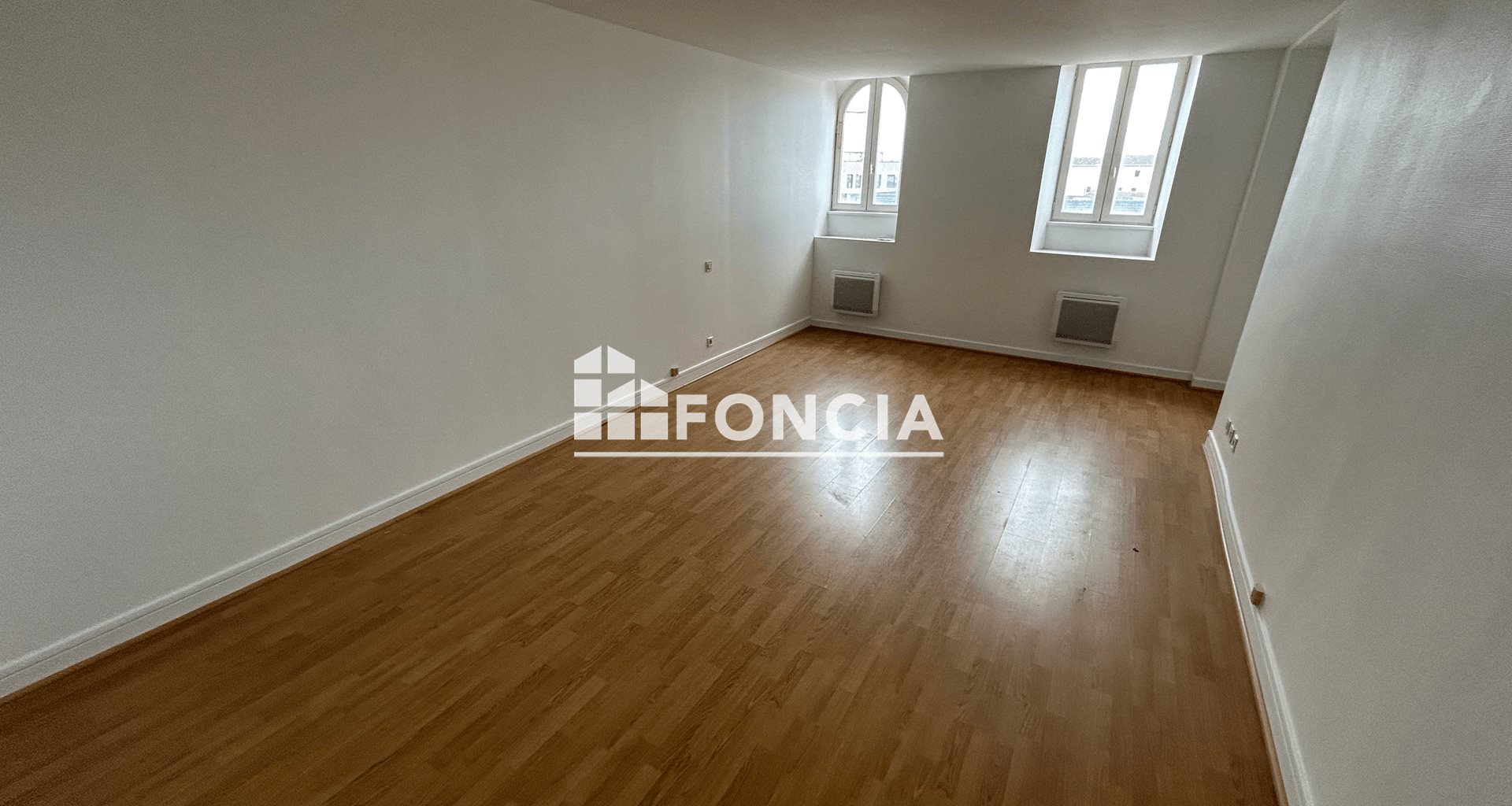 Appartement à louer, 91m², Valence