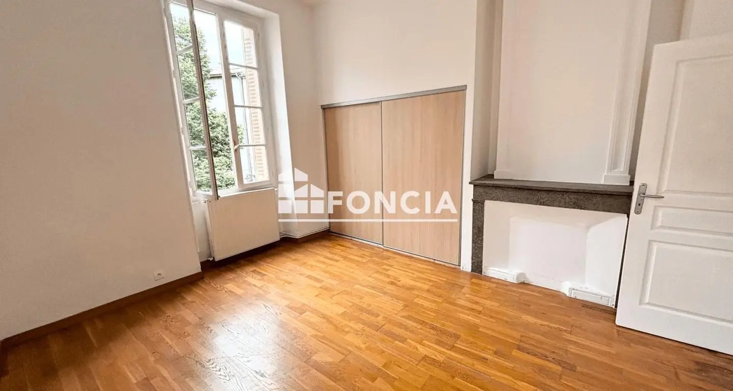 Appartement à louer, 80m², Romans-sur-Isère