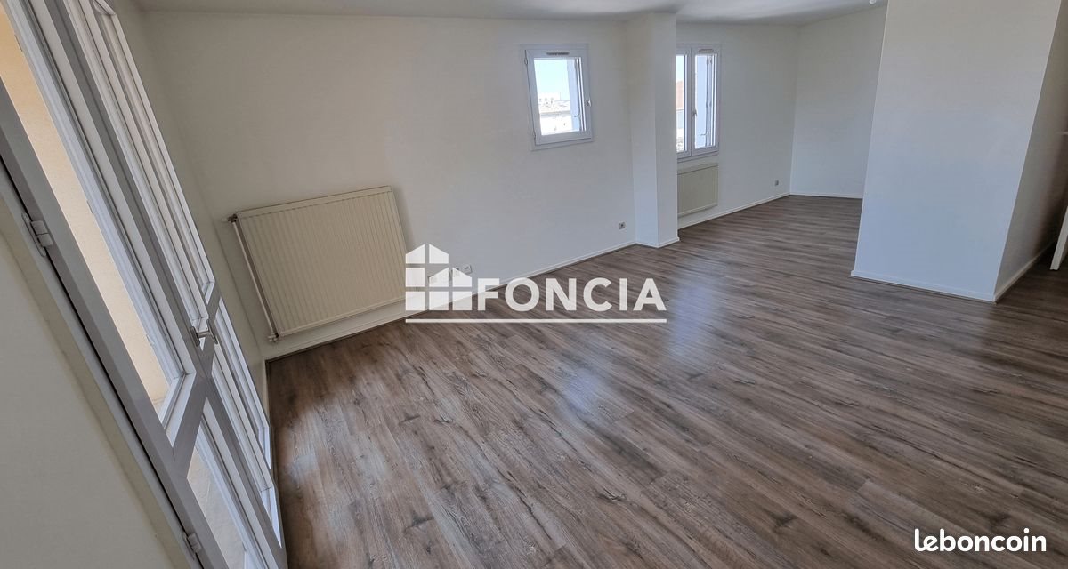 Appartement à louer, 49m², Valence