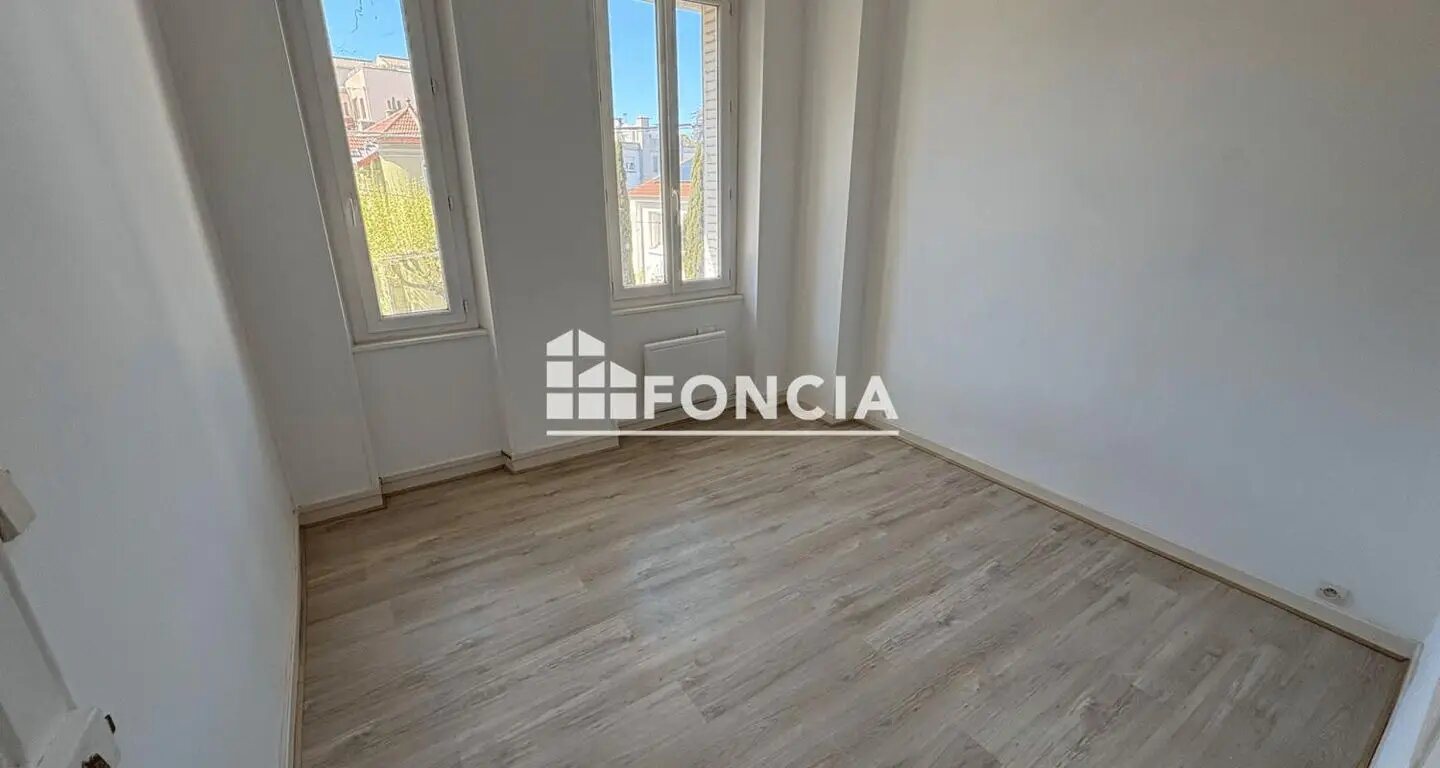 Appartement à louer, 43m², Valence