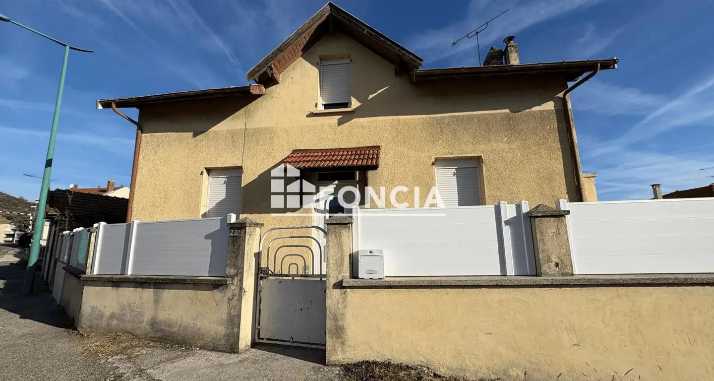 Maison à louer, 118m², Sarras