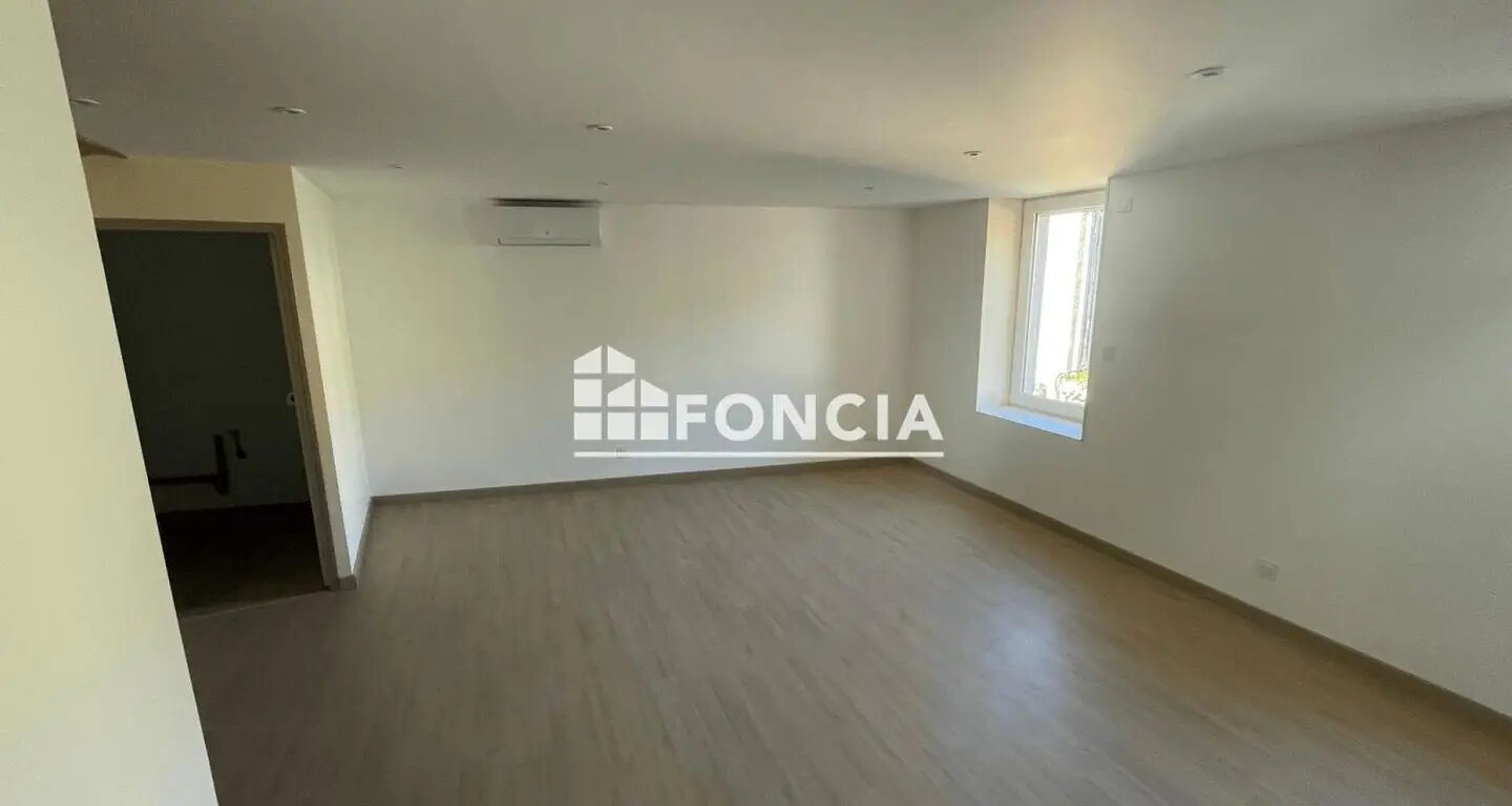 Appartement à louer, 64m², Soyons