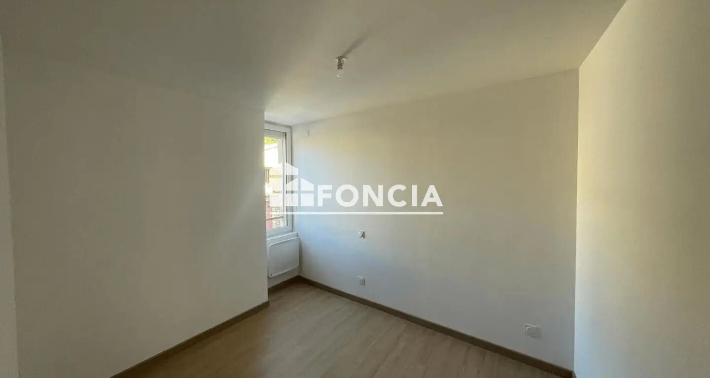 Appartement à louer, 64m², Soyons