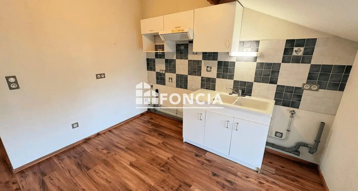 Appartement à louer, 54m², Valence
