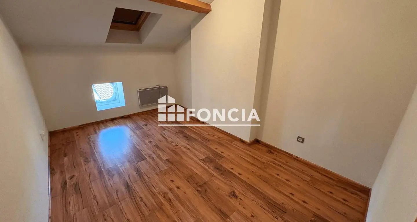 Appartement à louer, 54m², Valence