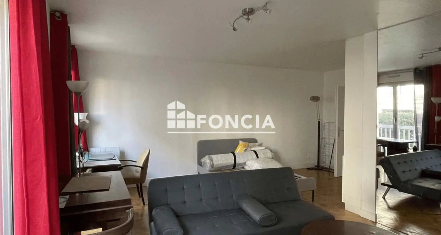 Appartement à louer, 43m², Saint-Maurice