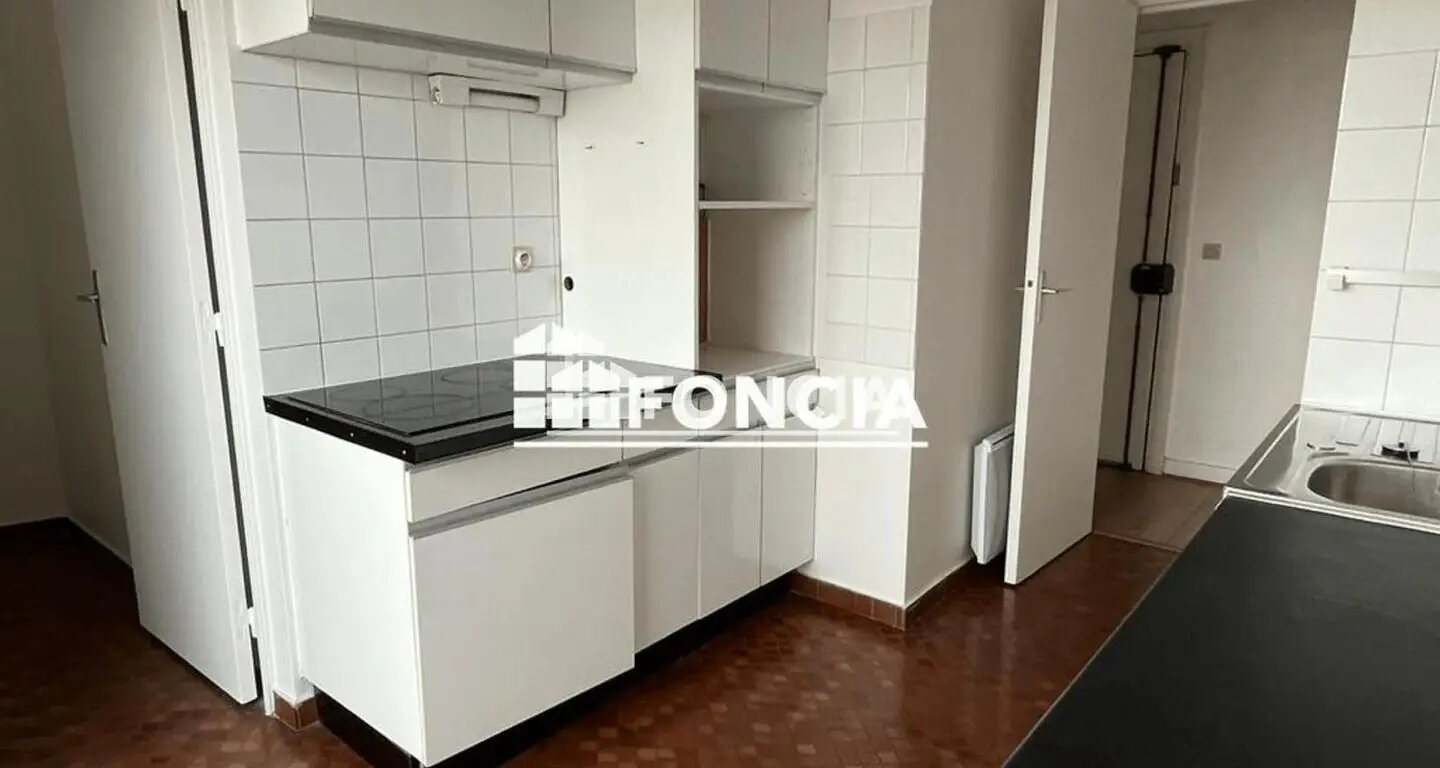 Appartement à louer, 47m², Saint-Maurice
