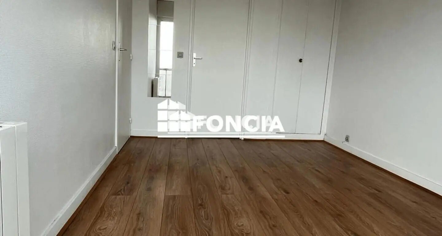 Appartement à louer, 47m², Saint-Maurice