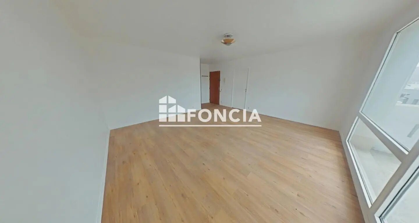 Appartement à louer, 64m², La Courneuve