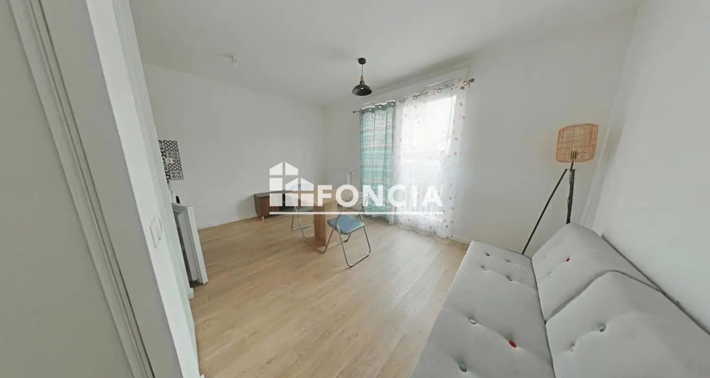 Appartement à louer, 25m², Bobigny