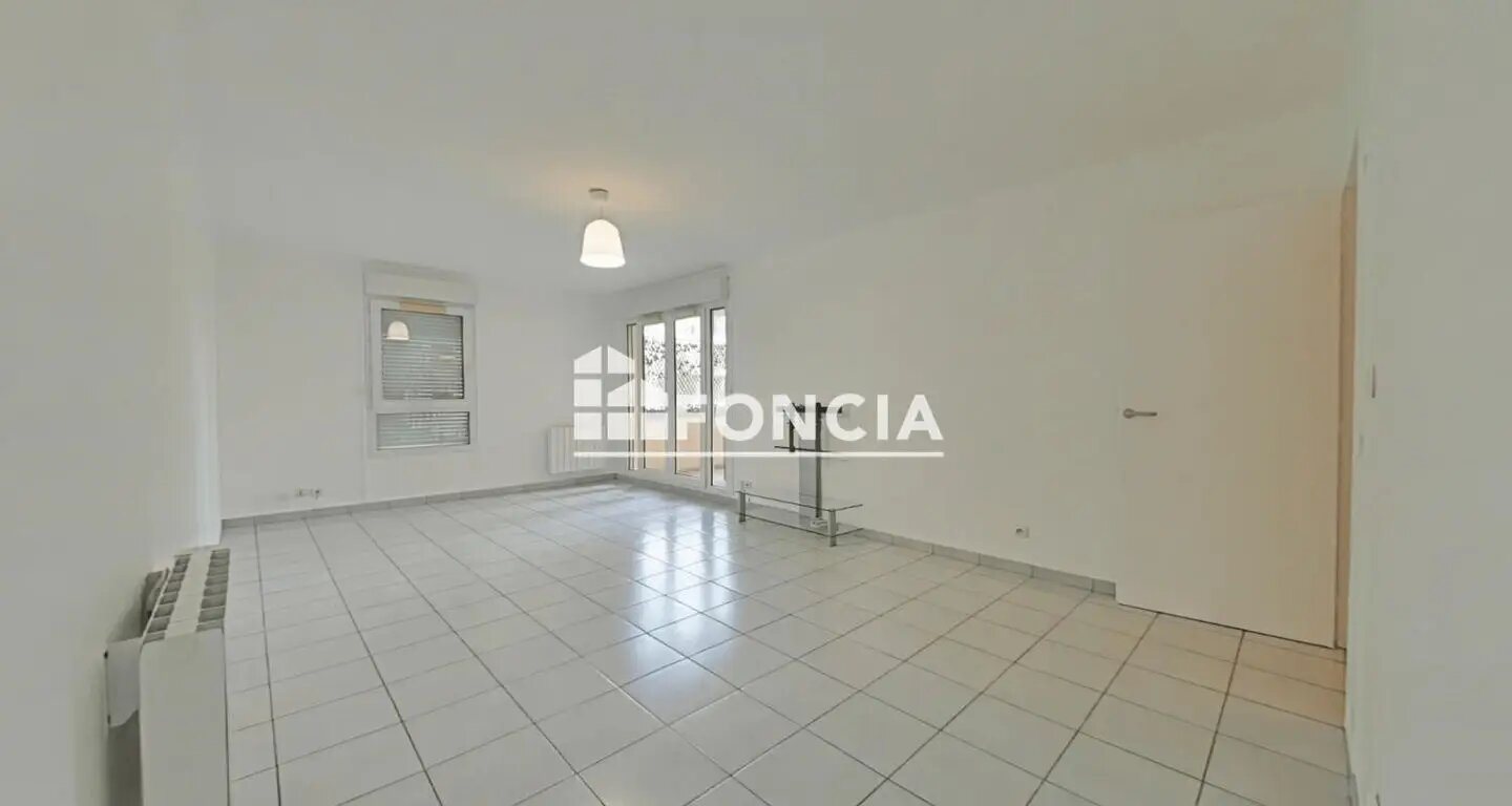 Appartement à louer, 69m², Livry-Gargan