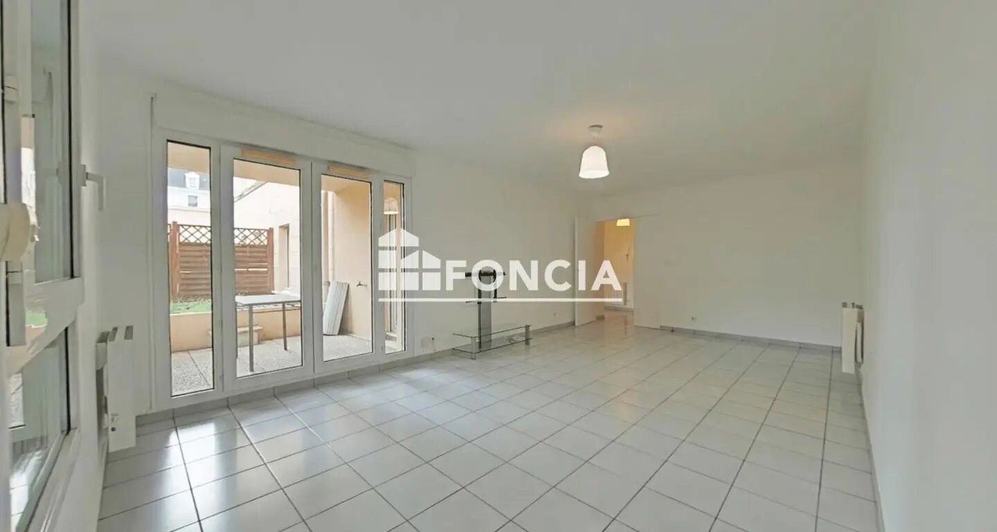 Appartement à louer, 69m², Livry-Gargan