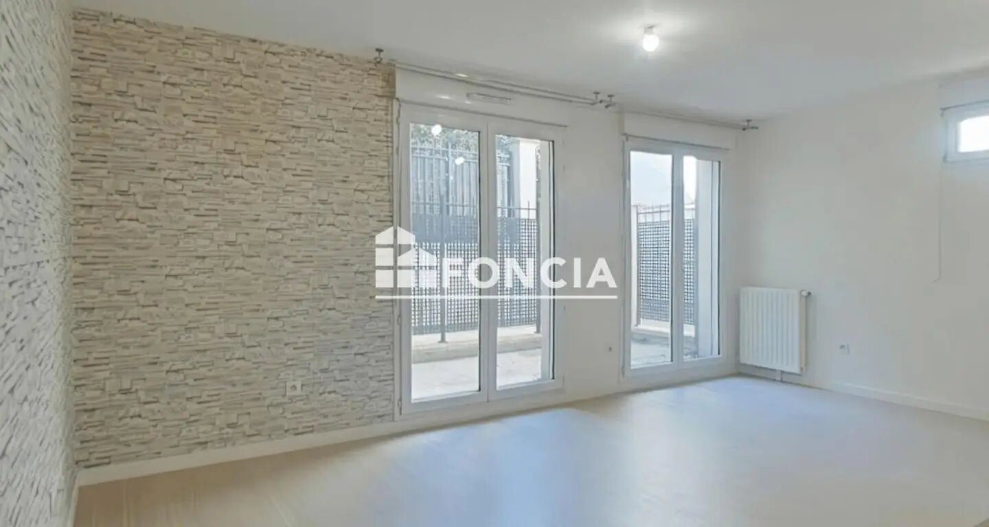 Appartement à louer, 45m², Rosny-sous-Bois