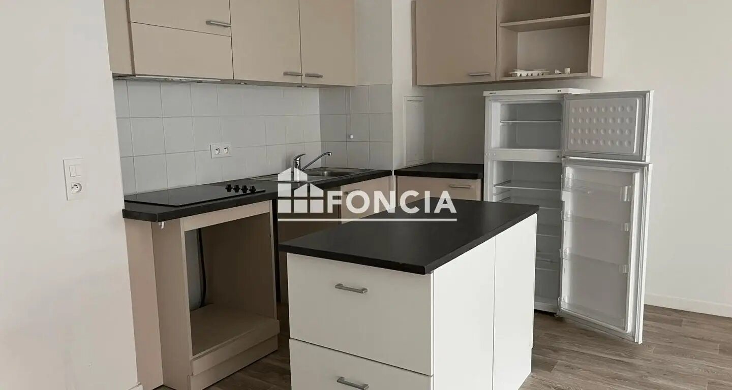 Appartement à louer, 67m², Cergy