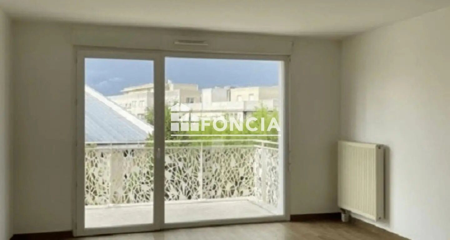 Appartement à louer, 69m², Cergy