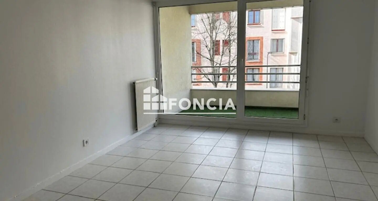 Appartement à louer, 46m², Cergy