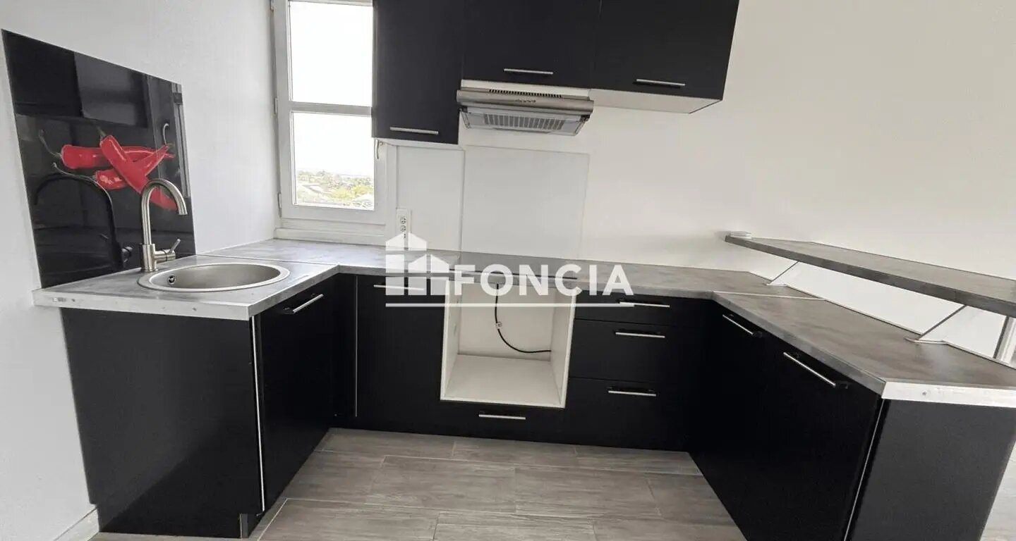 Appartement à louer, 37m², Cergy