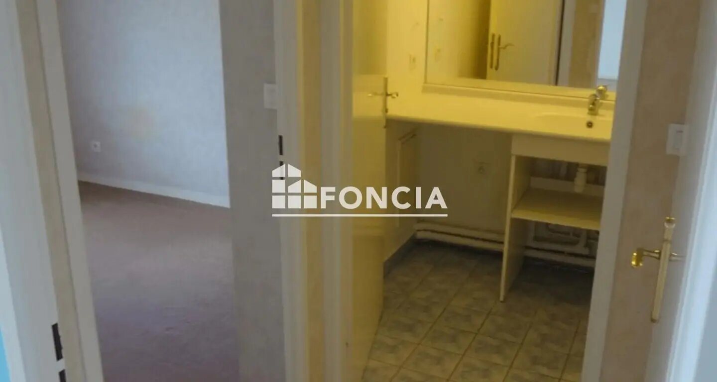 Appartement à louer, 41m², Cergy