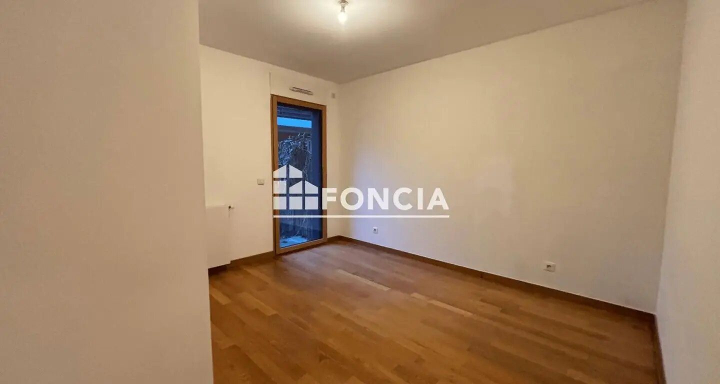 Appartement à louer, 60m², Cergy
