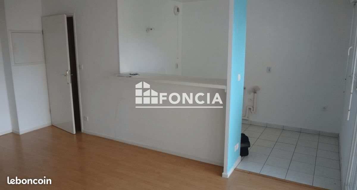 Appartement à louer, 42m², Cergy
