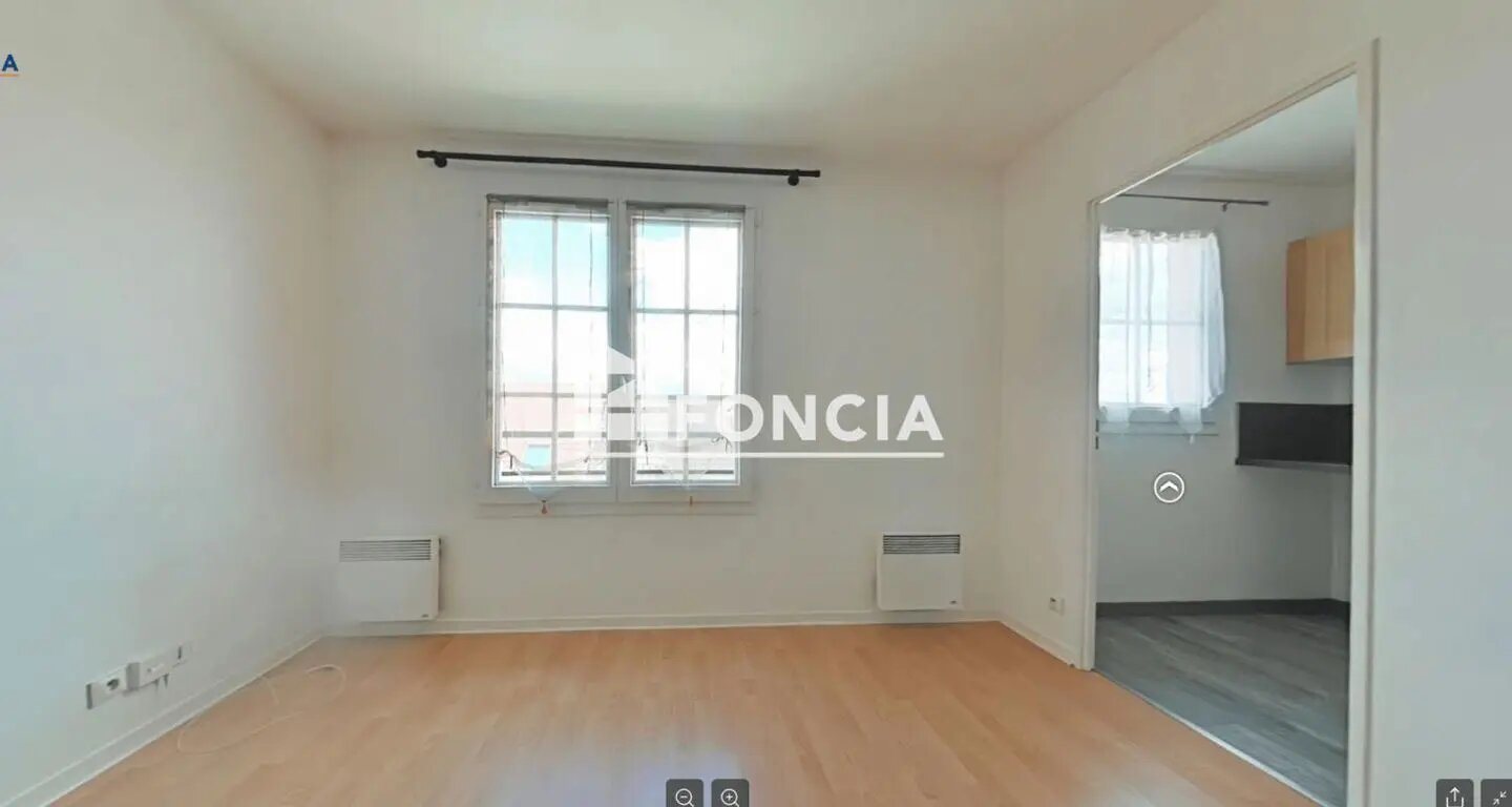 Appartement à louer, 31m², Cergy