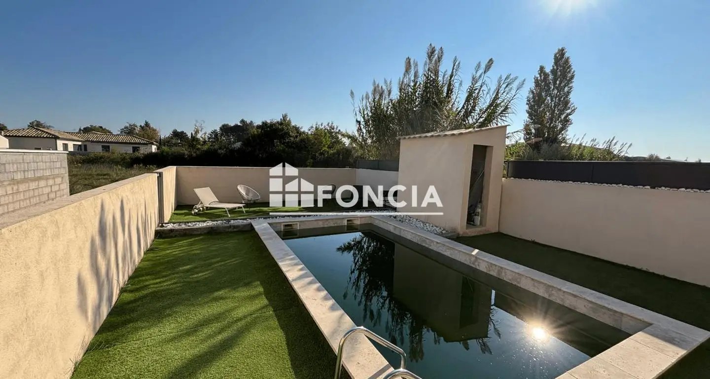 Maison à vendre, 92m², Entraigues-sur-la-Sorgue