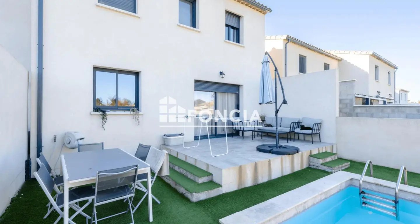 Maison à vendre, 92m², Entraigues-sur-la-Sorgue