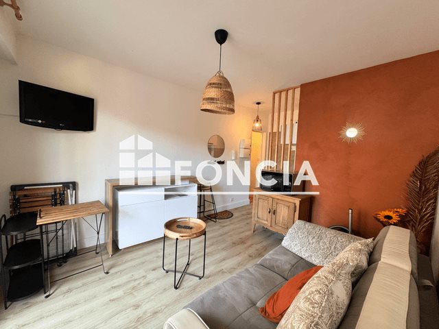 Appartement à louer, 16m², Hyères