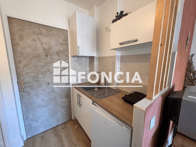 Appartement à louer, 16m², Hyères